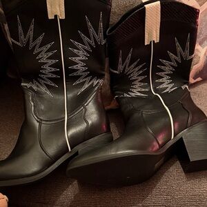 Black Western Boots